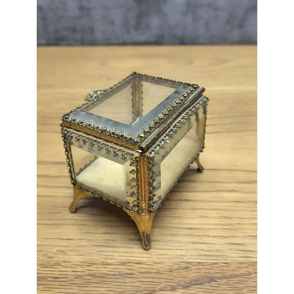 Vtg Beveled Stylebuilt Gold Trinket Ring Jewelry Box 24K Gold-plated Gold Velvet